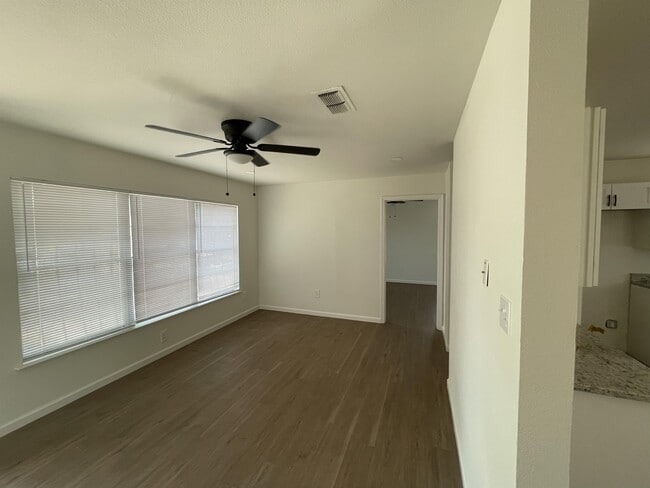 Photo - 5547 Stonybrook Dr