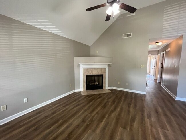 Photo - Renovated 3 Bedroom 2 Bath Home for Rent!!!