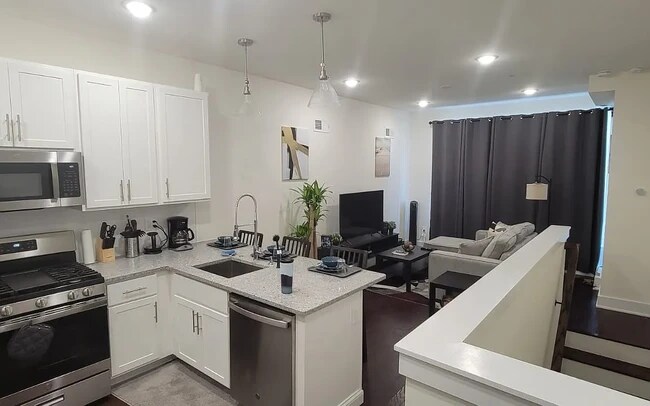 Photo - 512 W Montgomery Ave Unit 2