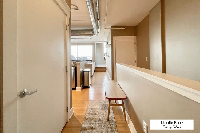 Photo - 600 Broadway Ave NW Unidad 612