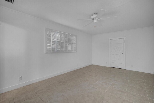 Photo - Beautiful Hollywood home in quiet neighbor...