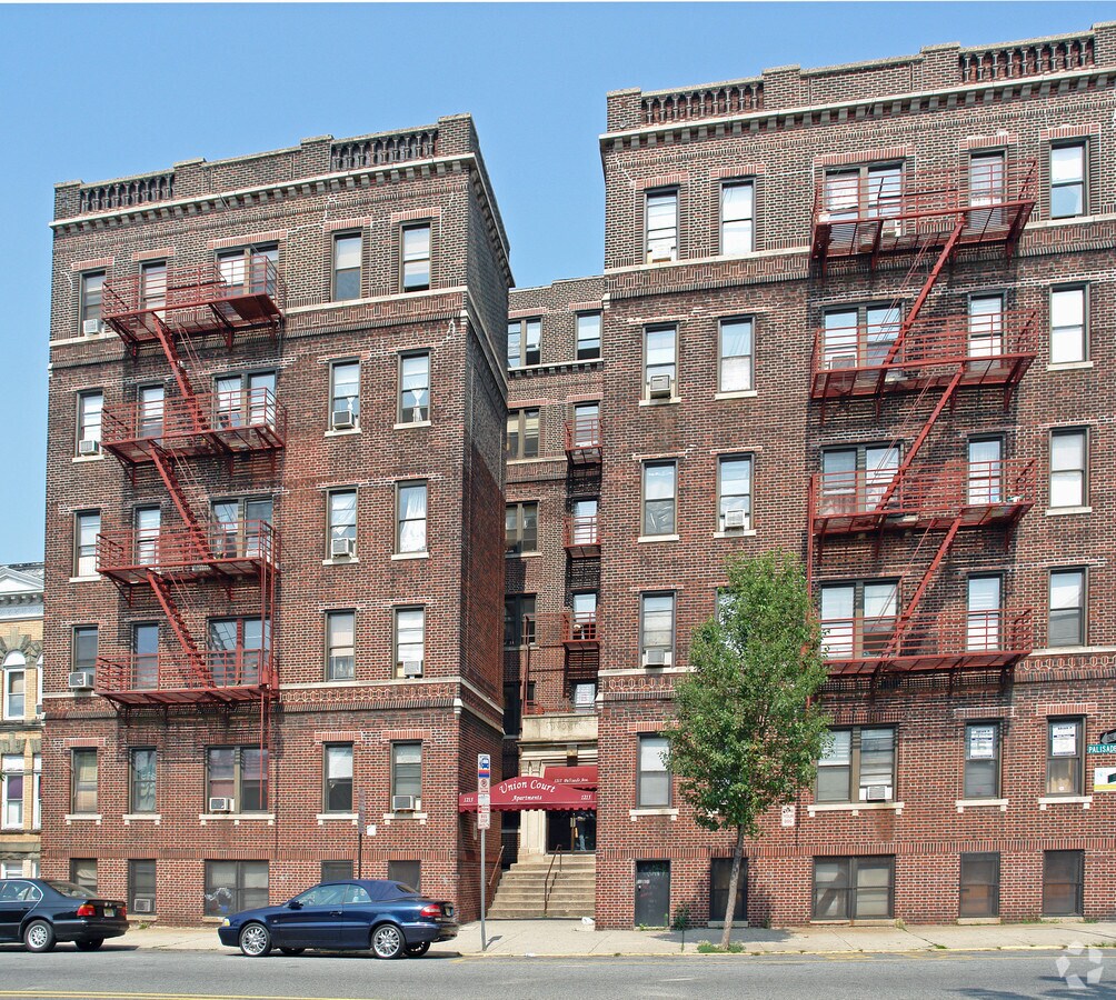 Photo - Union Court Condominions