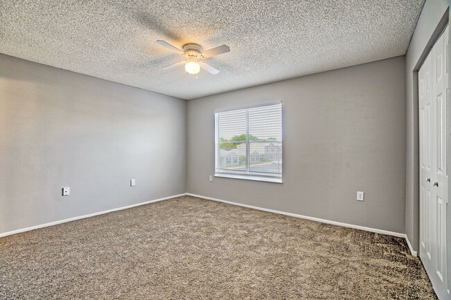 Hillwood Pointe Apartments