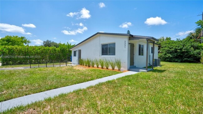 Photo - 3331 NW 8th Pl