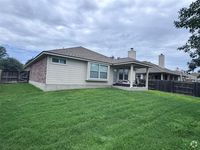 Building Photo - 20816 Kearney Hill Rd Rental