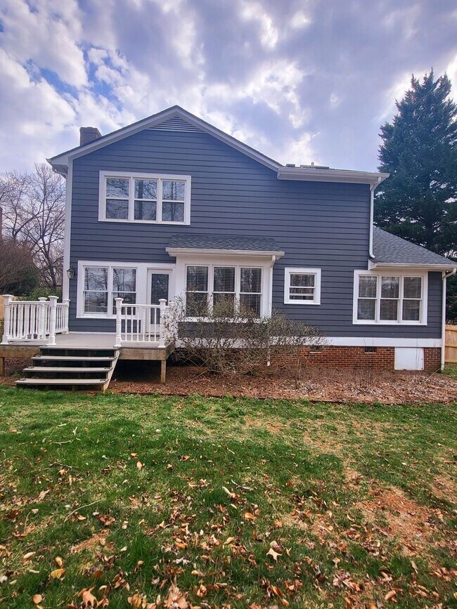 Beautiful Northwest Greensboro Home Rental House Rental in Greensboro