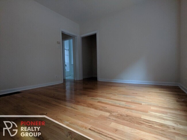 Photo - 3832 N Fremont St Unidad 3823-2e