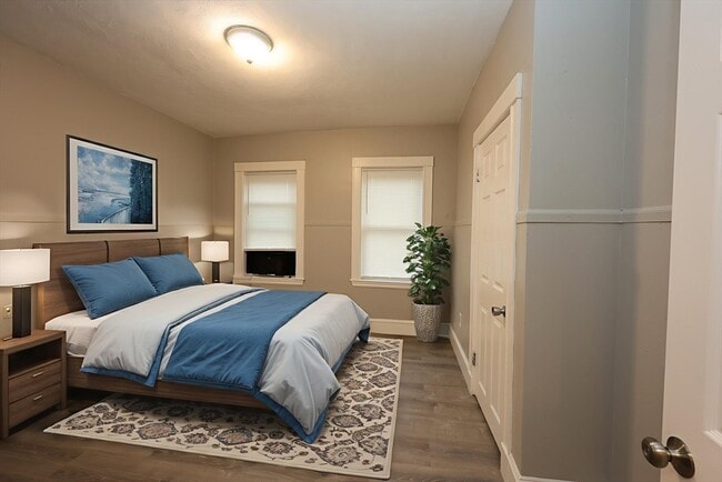 Photo - 23 Des Moines Rd Unit 2