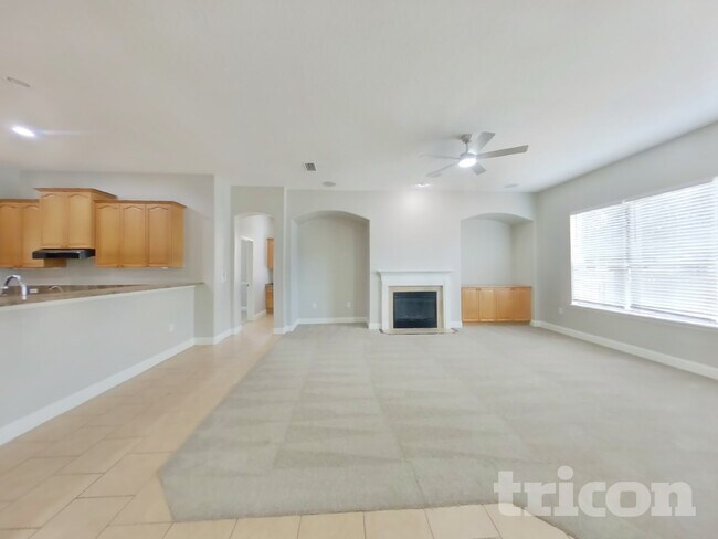 Photo - 821 Songbird Dr