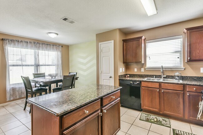 Photo - 9423 Ivory Trail Ln