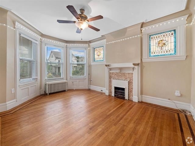 Building Photo - 44 Fulton St Unit 1 Rental