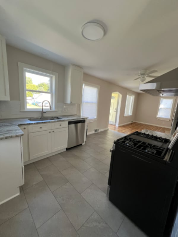 Photo - 148 Helena Dr