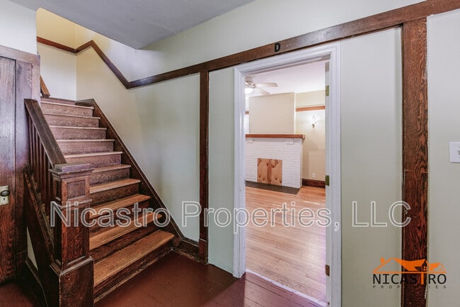 Photo - 2140 Waldeck Ave