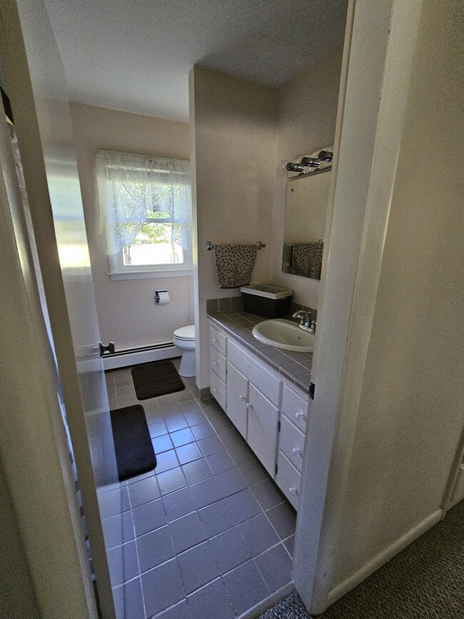 Photo - 108 Shaker St