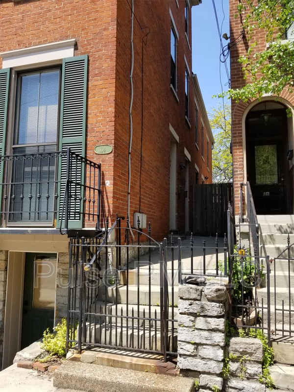 Photo - 114 E 5th St