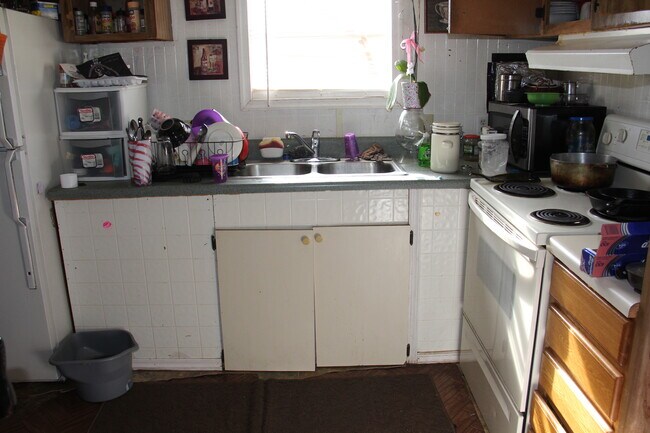 Photo - 5544 Lake Buffum Rd