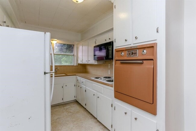 Photo - 6630 Neff St