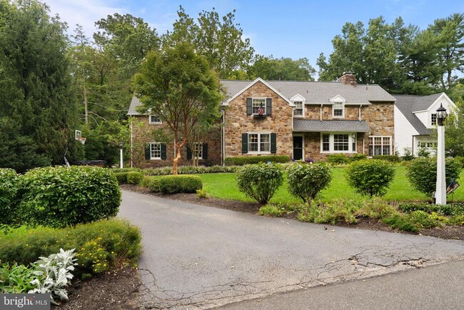507 Meadowbrook Cir