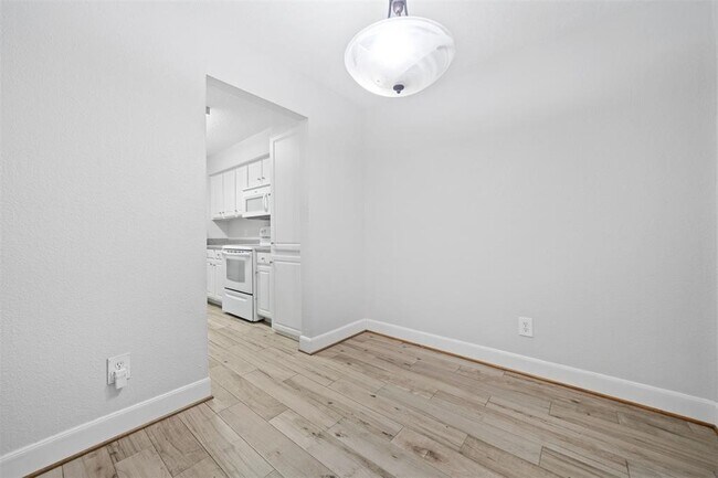 Photo - 2277 S Kirkwood Rd Unidad 1101