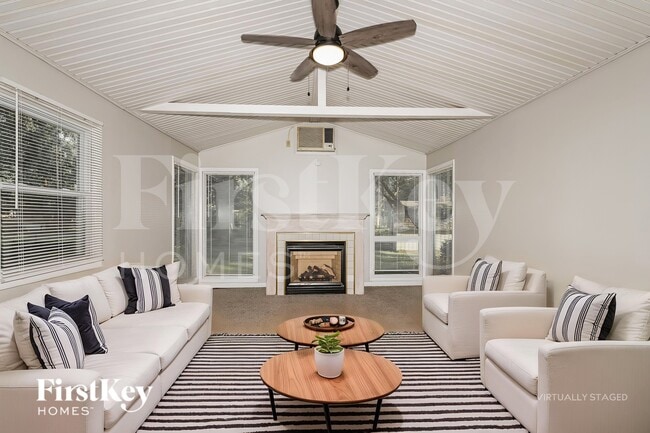 Photo - 505 Vista Dr