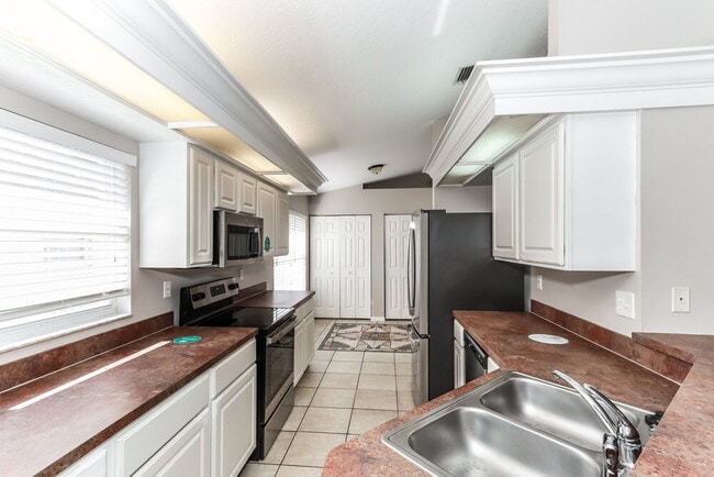 Photo - 1710 Wakefield Dr