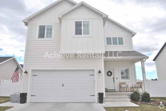 Building Photo - 206 E 520 N Rental
