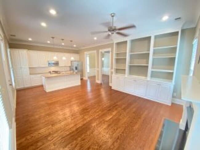 Photo - 303 Newport Hill Ln