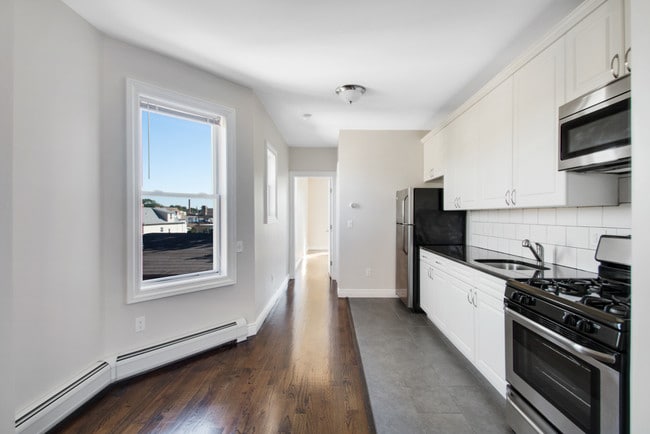 Photo - 102 Lanza Ave Unit 2