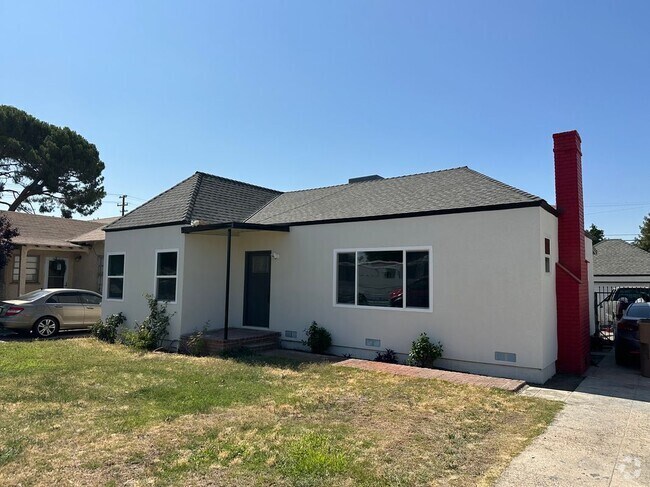Building Photo - 123 Linda Vista Dr Rental