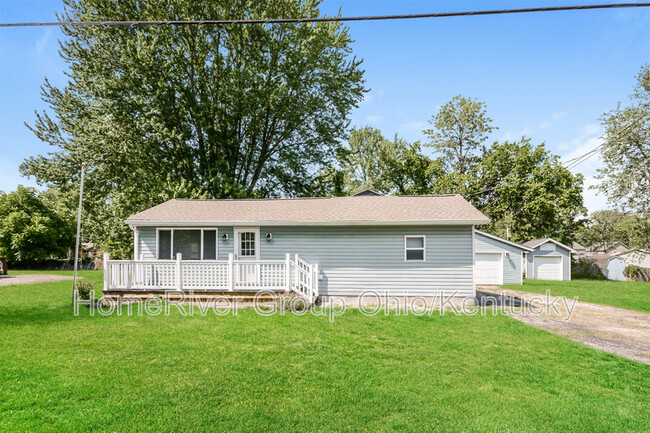 Photo - 2238 Cosmos Dr House