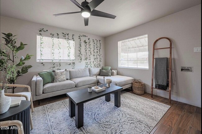 Photo - 3611 N 21st Dr