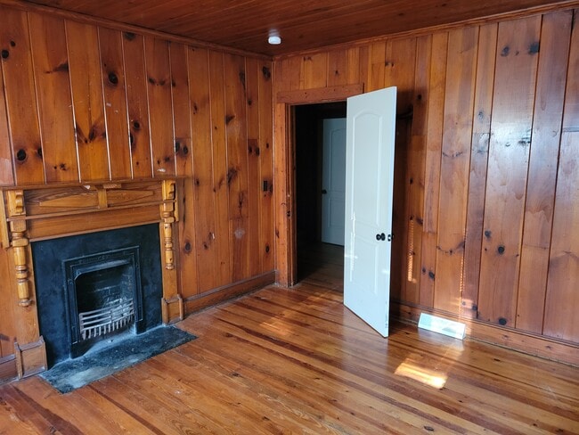 Photo - 202 Clemson St