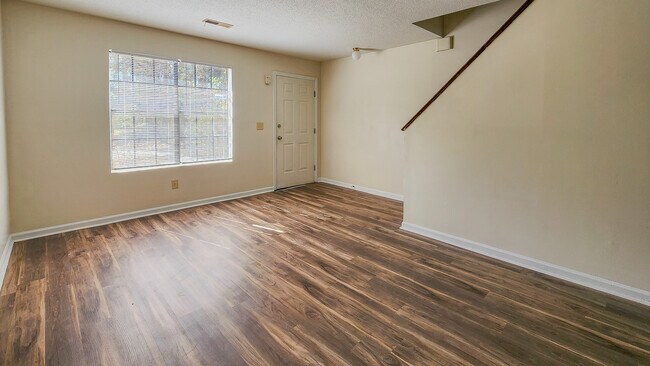 Photo - 114 Timber Ln