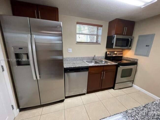 8950 SW 69th Ct Unit 216