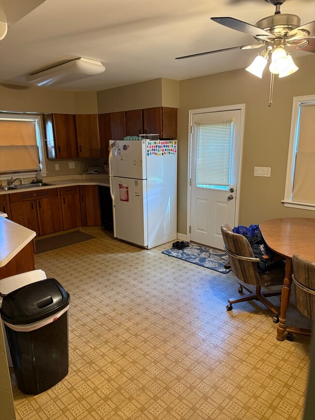 Photo - 840 Goethe St Unit 1