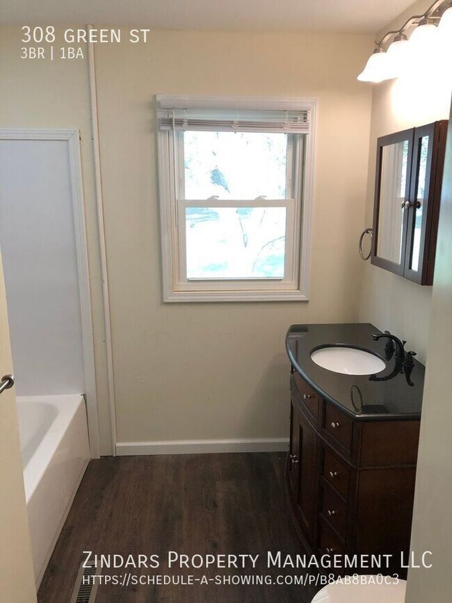 Photo - 308 Green St