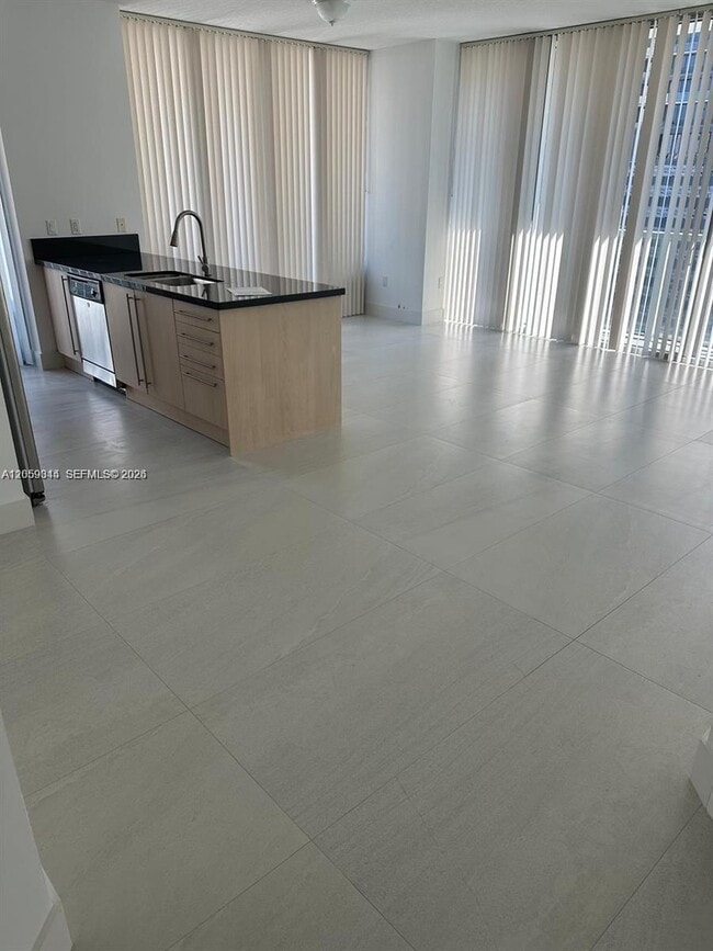 Photo - 1111 SW 1st Ave Unidad 1720-N