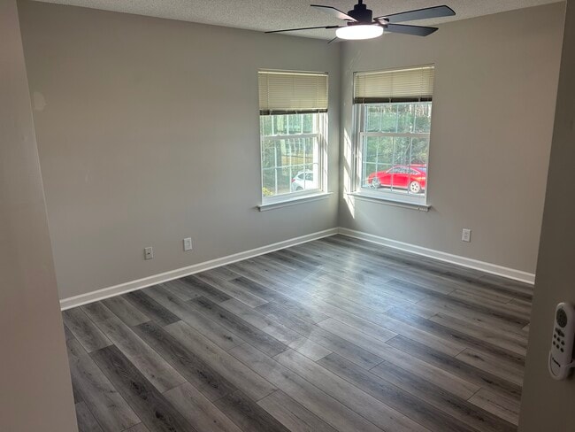 Photo - 8960 Duckview Dr Unit #F