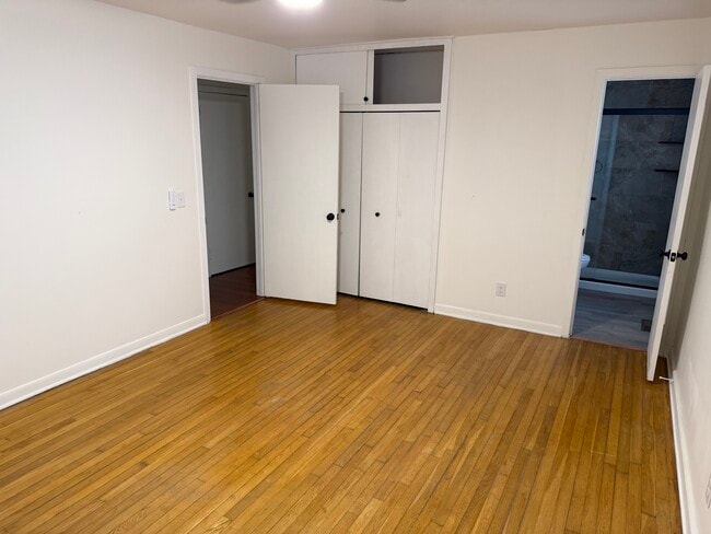 Primary BR - 5375 Gordon Dr