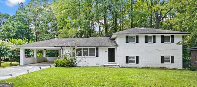 Photo - 1025 Hilburn Dr SE