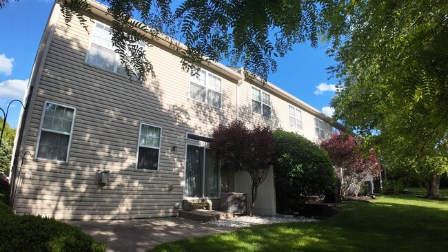 Photo - 3505 Thorngate Dr