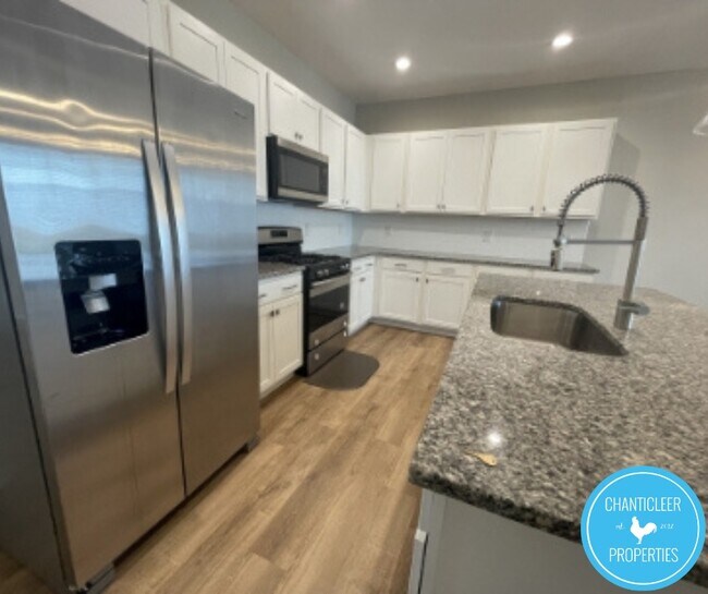 Photo - 764 Putney Hl Rd