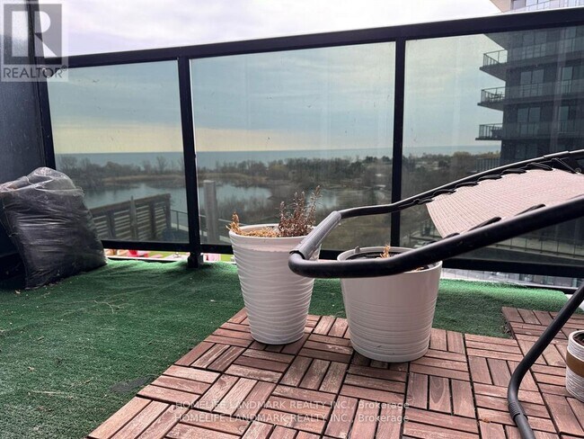 Photo - 80 Marine Parade Dr Unité 605