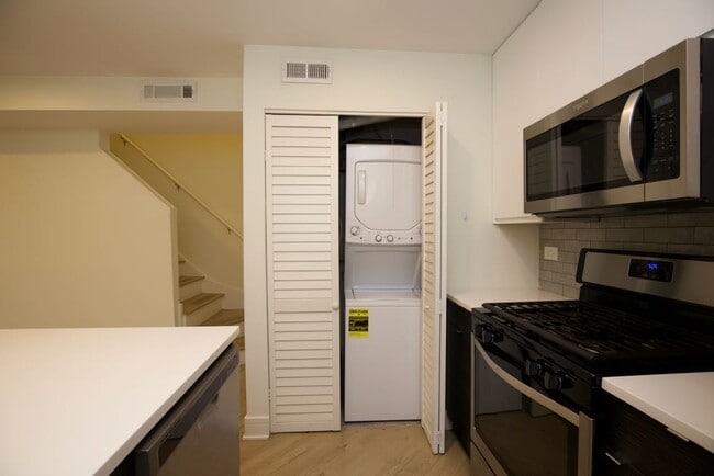 Photo - 949 W Grace St Unit 101G