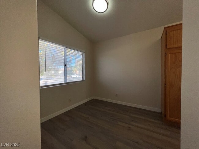 Photo - 635 Delorean Dr