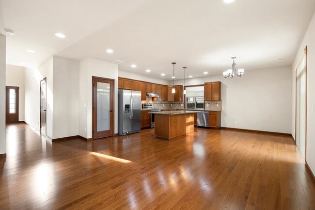 Photo - 4617 167th St SW