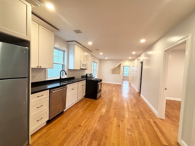 Photo - 156 Bow St Unit 2