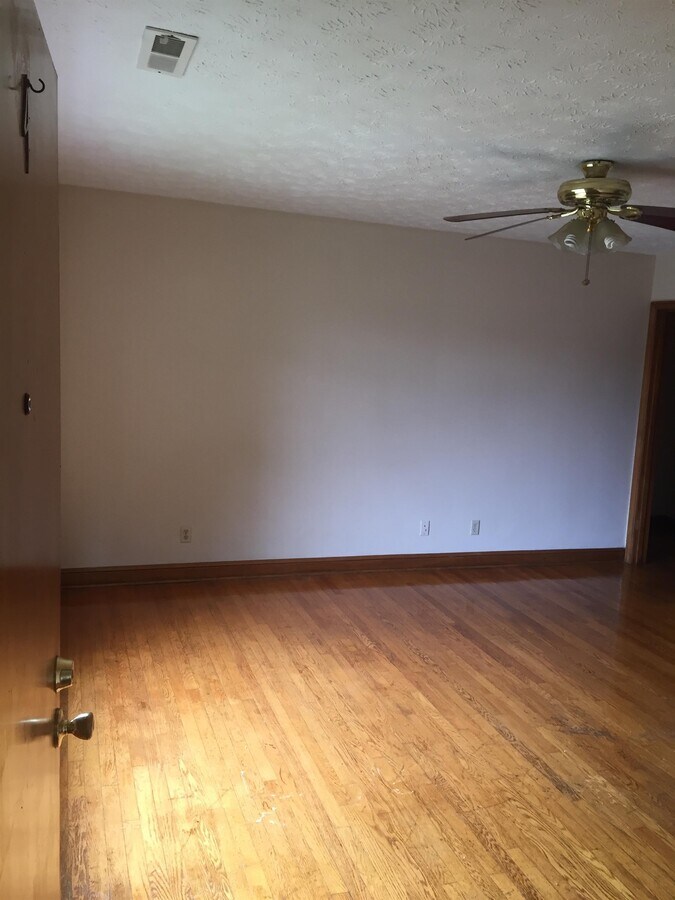 Photo - 630 6th St W Unit 630-4