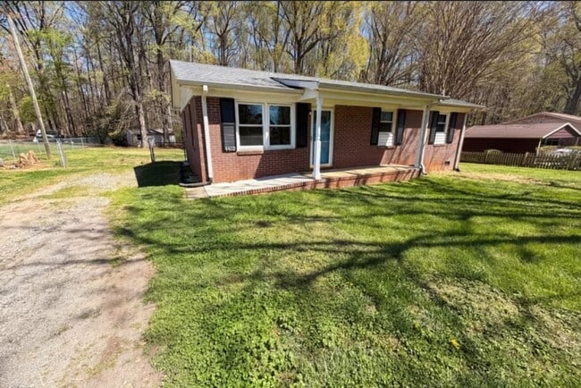 Photo - 4402 Ginger Dr