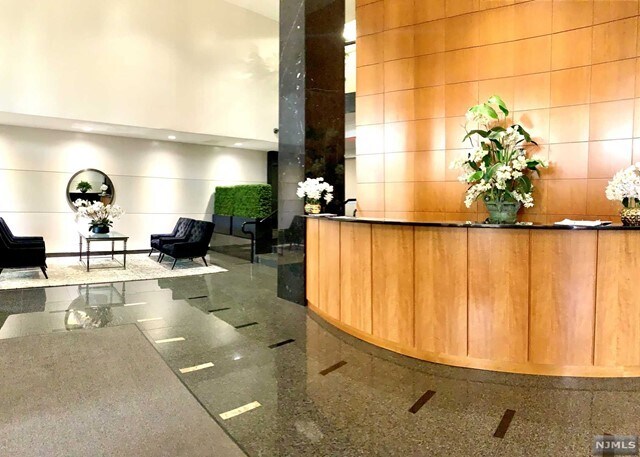 Photo - 1590 Anderson Ave Unit 7E